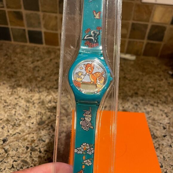 Vintage Bambi and Thumped Disney Watch New! - Picture 11 of 11